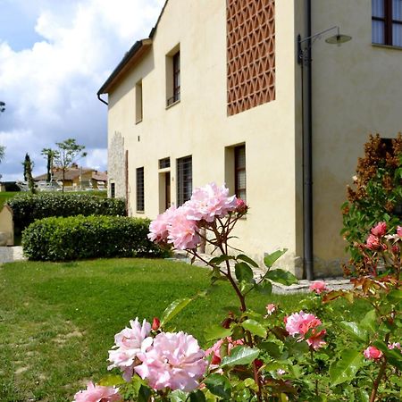 Tuscany Country Apartments กัมบาสซี แตร์เม ภายนอก รูปภาพ