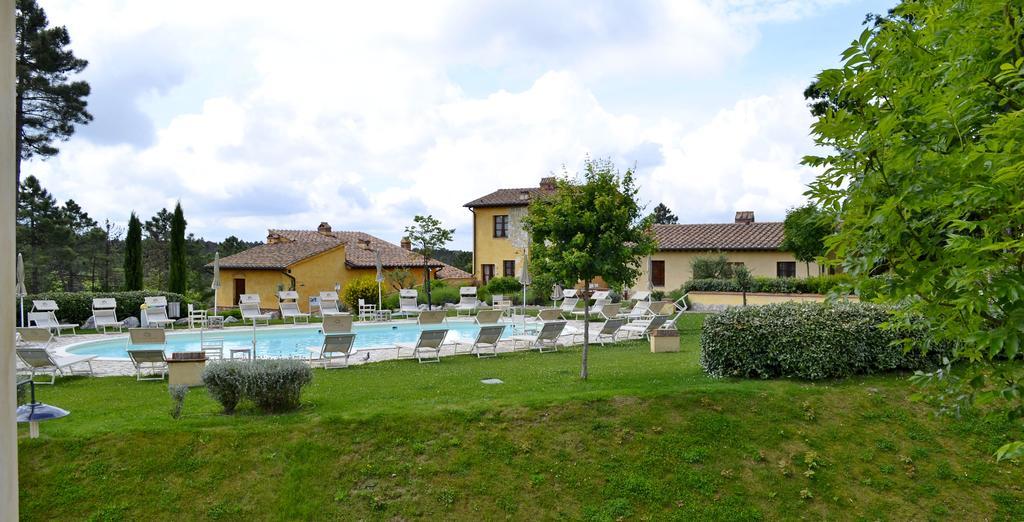 Tuscany Country Apartments กัมบาสซี แตร์เม ภายนอก รูปภาพ