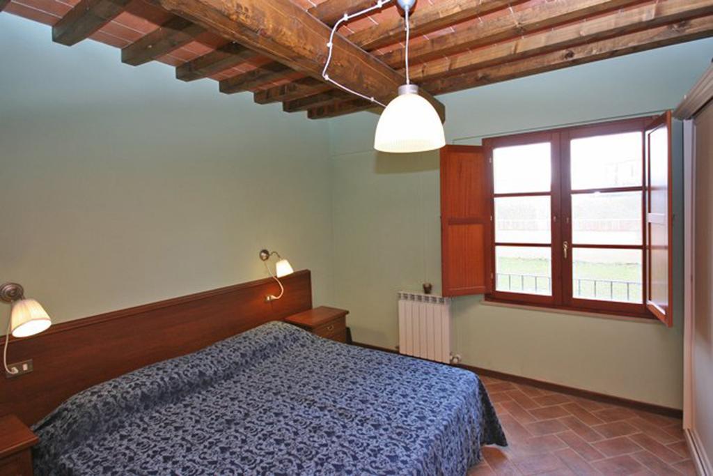 Tuscany Country Apartments กัมบาสซี แตร์เม ภายนอก รูปภาพ