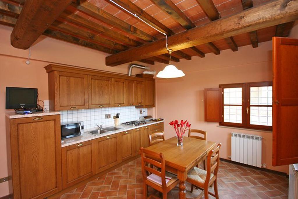 Tuscany Country Apartments กัมบาสซี แตร์เม ภายนอก รูปภาพ