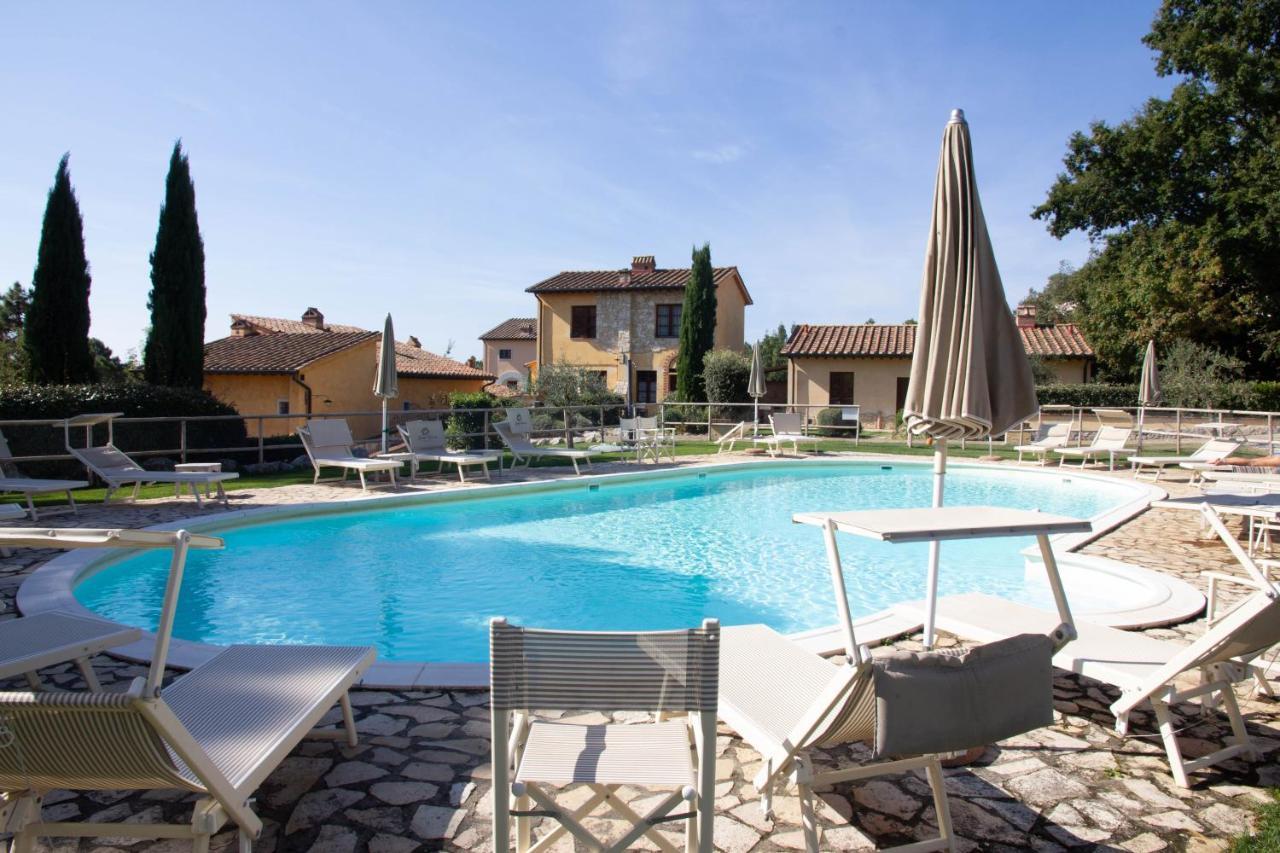 Tuscany Country Apartments กัมบาสซี แตร์เม ภายนอก รูปภาพ