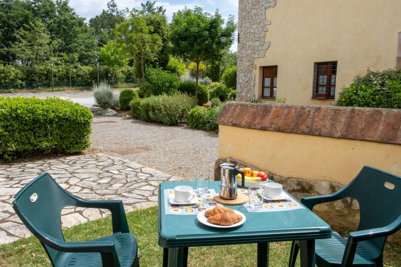 Tuscany Country Apartments กัมบาสซี แตร์เม ภายนอก รูปภาพ