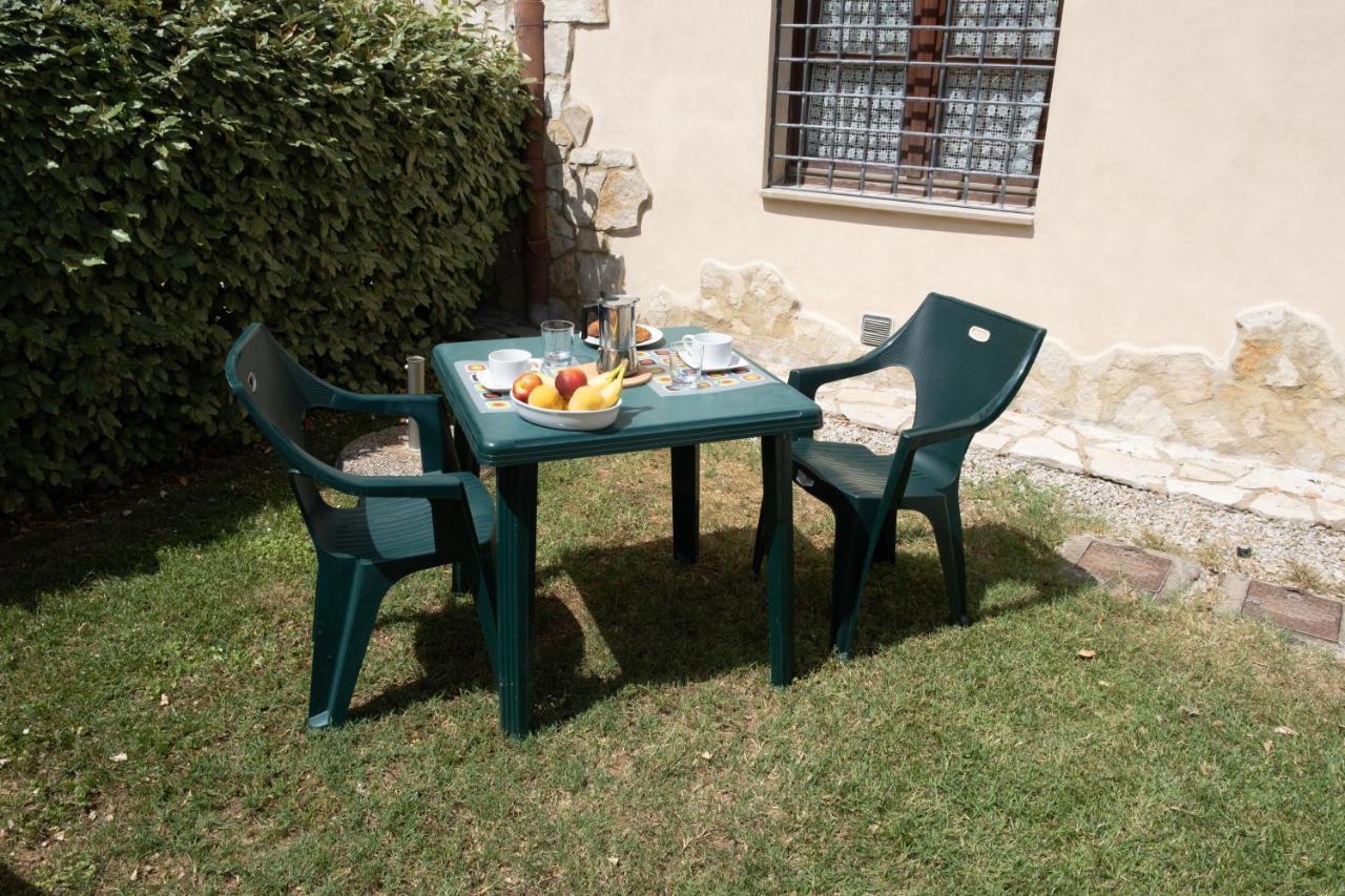 Tuscany Country Apartments กัมบาสซี แตร์เม ภายนอก รูปภาพ