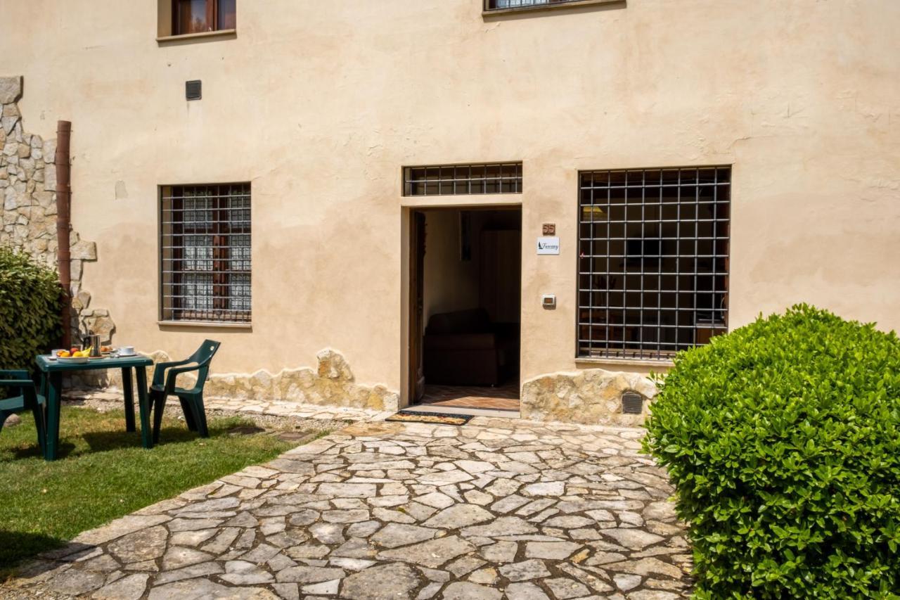 Tuscany Country Apartments กัมบาสซี แตร์เม ภายนอก รูปภาพ