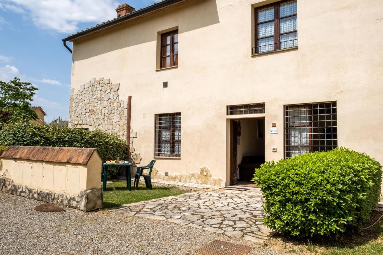 Tuscany Country Apartments กัมบาสซี แตร์เม ภายนอก รูปภาพ