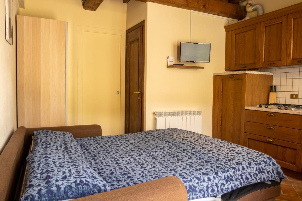 Tuscany Country Apartments กัมบาสซี แตร์เม ภายนอก รูปภาพ