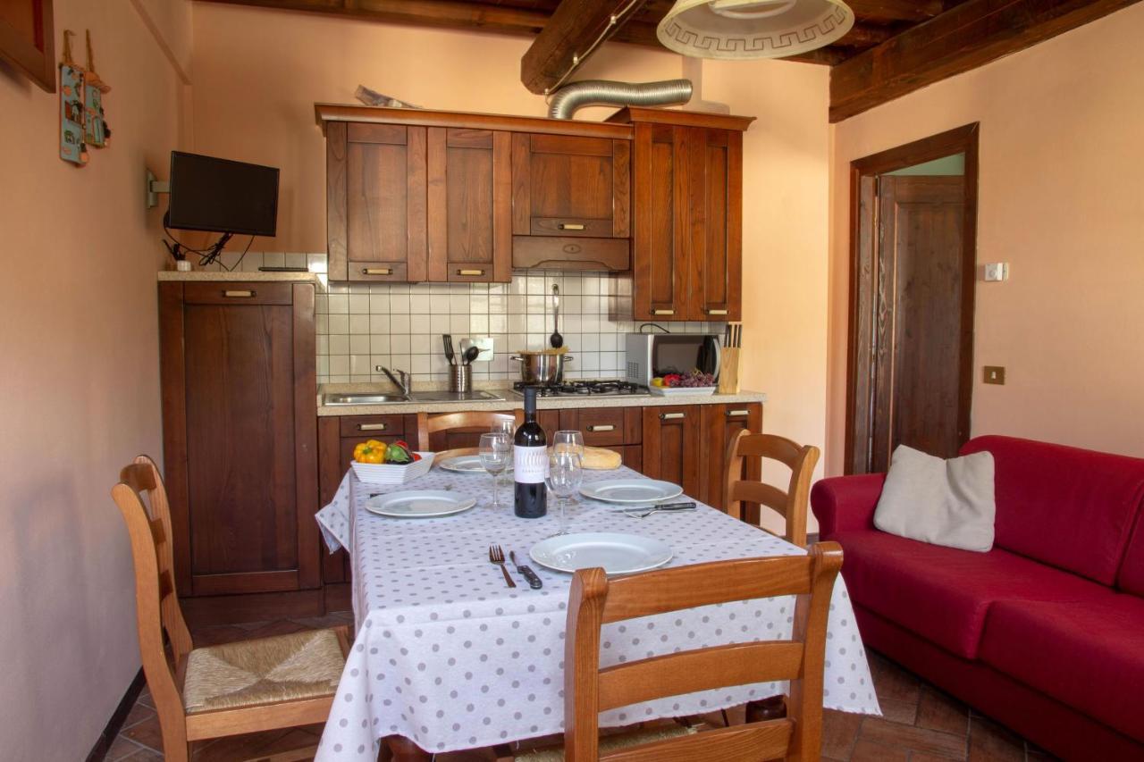 Tuscany Country Apartments กัมบาสซี แตร์เม ภายนอก รูปภาพ