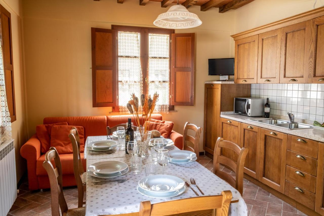 Tuscany Country Apartments กัมบาสซี แตร์เม ภายนอก รูปภาพ