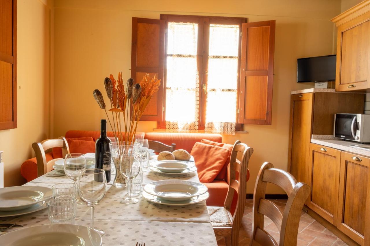 Tuscany Country Apartments กัมบาสซี แตร์เม ภายนอก รูปภาพ