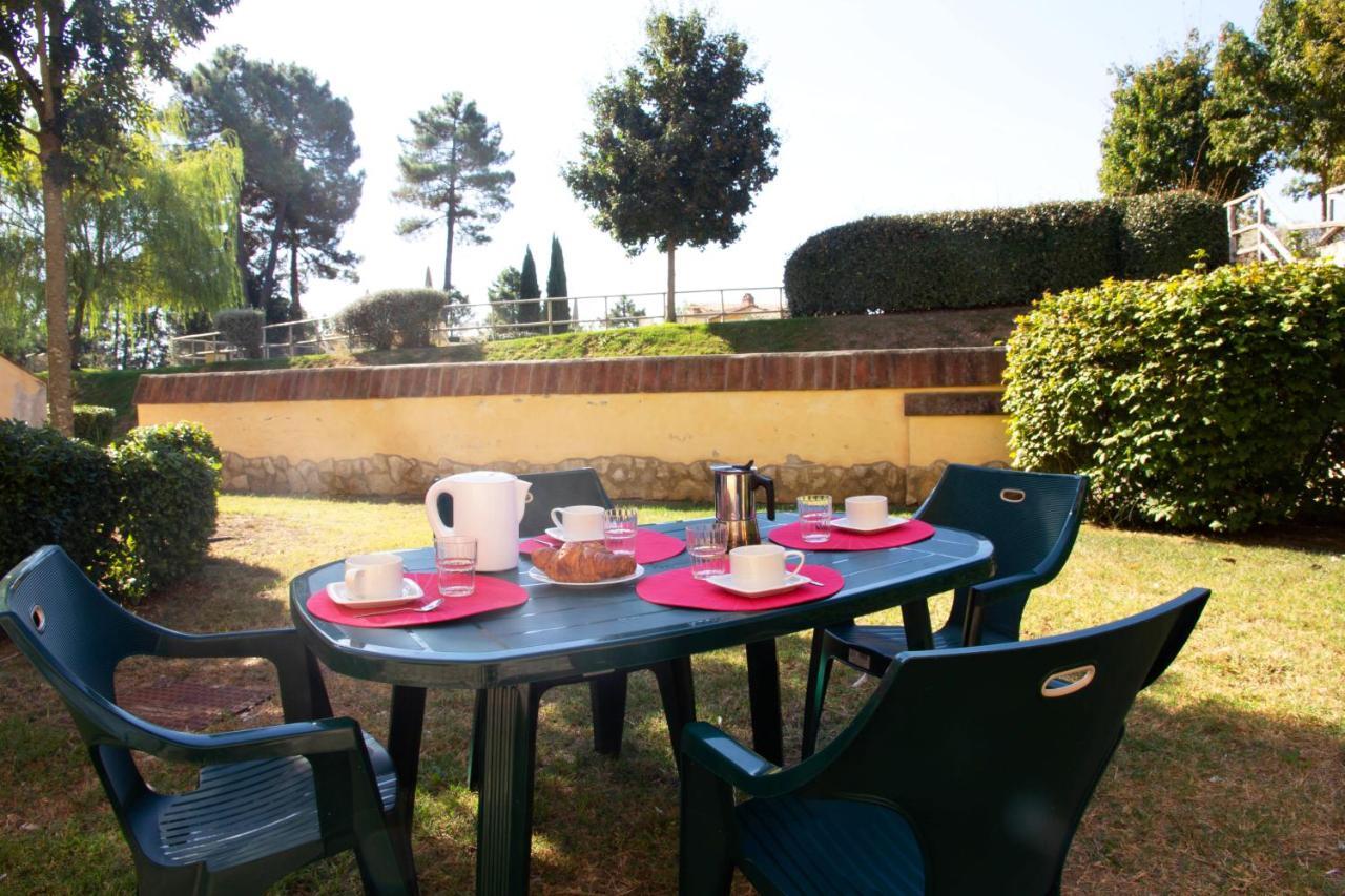 Tuscany Country Apartments กัมบาสซี แตร์เม ภายนอก รูปภาพ