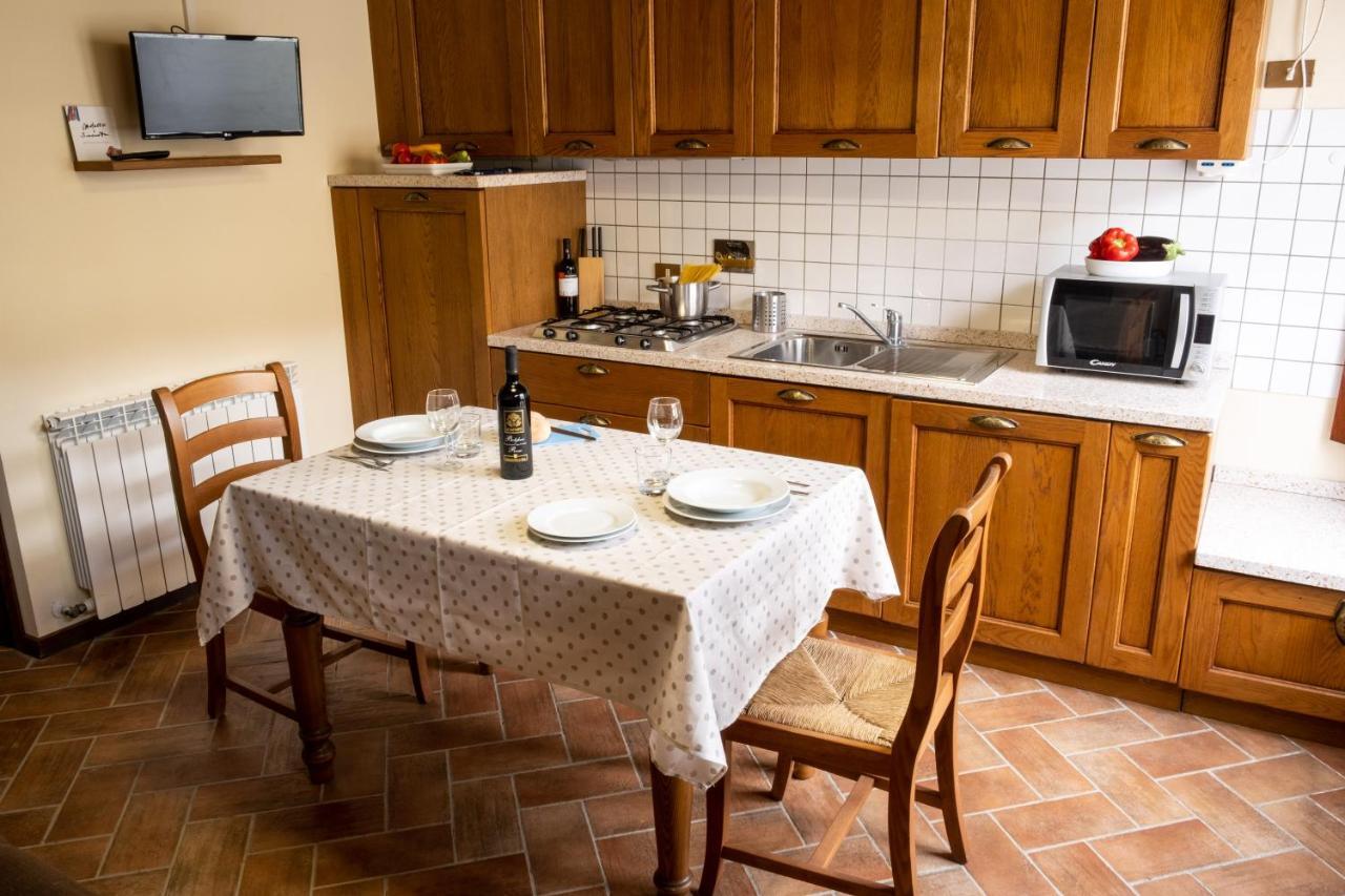 Tuscany Country Apartments กัมบาสซี แตร์เม ภายนอก รูปภาพ